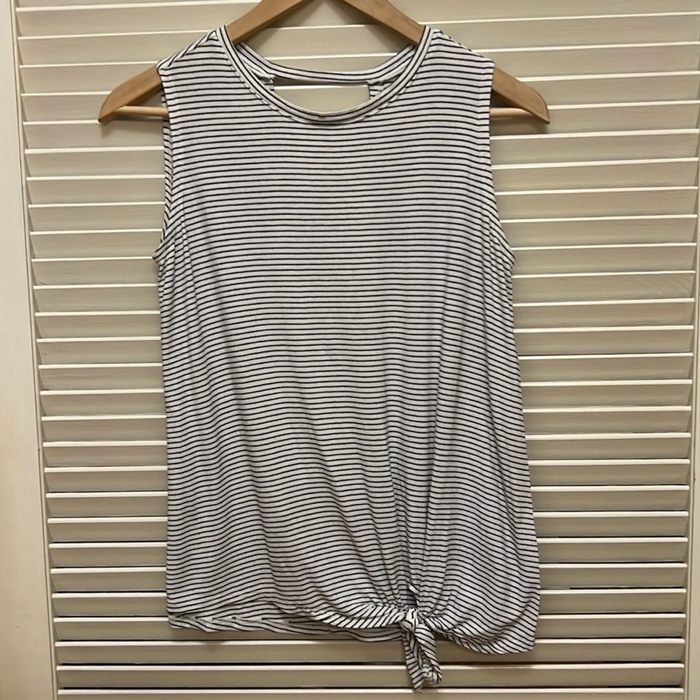 Old Navy Tie at Hem, Sleeveless Girls Top in Navy and White Stripes, Size XL(14)